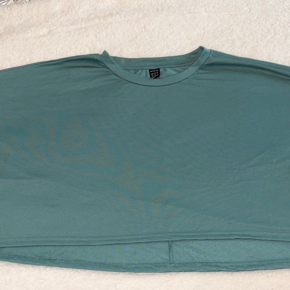 SHEIN Teal Crop Top